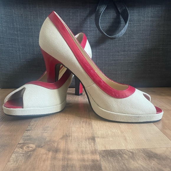 Bongo peep toe heels 👠 only worn a few times indoors - Picture 3 of 4